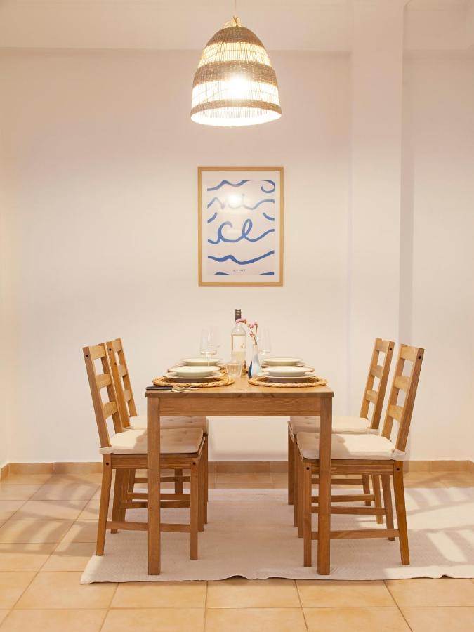 Marina Zeas Apartment Пирей Экстерьер фото