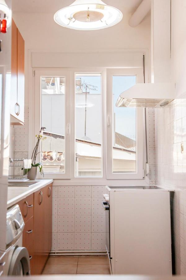Marina Zeas Apartment Пирей Экстерьер фото